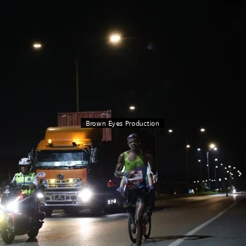 Runner Photo 7626946