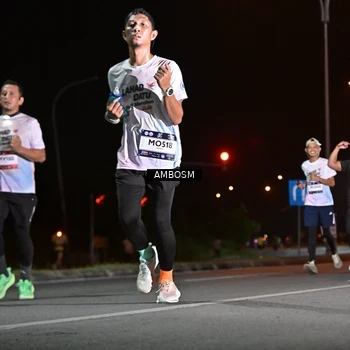 Runner Photo 7626987