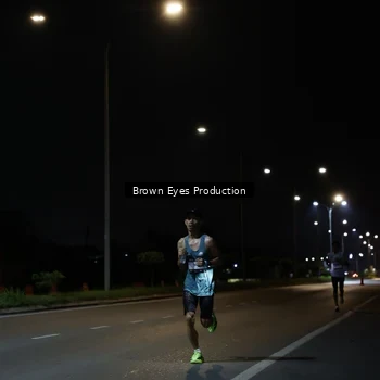 Runner Photo 7627000