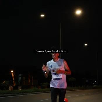 Runner Photo 7627011