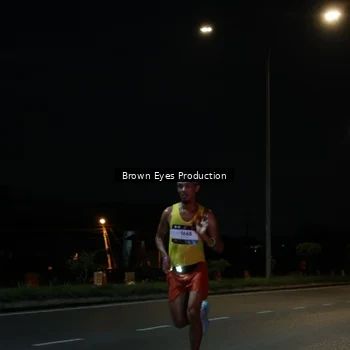 Runner Photo 7627014