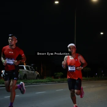 Runner Photo 7627042