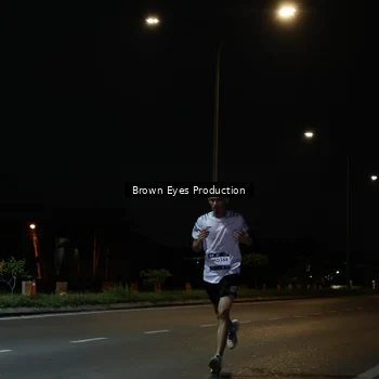 Runner Photo 7627053