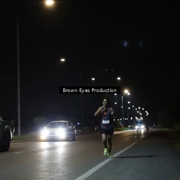 Runner Photo 7627073