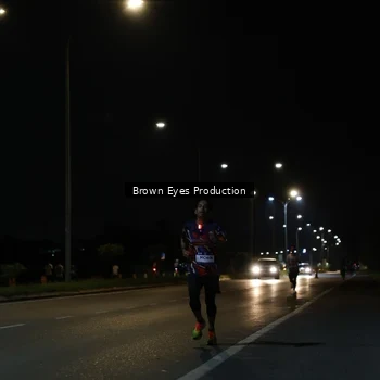 Runner Photo 7627103