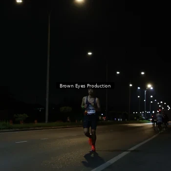 Runner Photo 7627116
