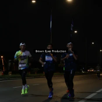 Runner Photo 7627136