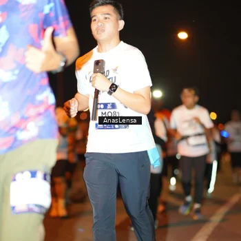 Runner Photo 7627190