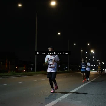 Runner Photo 7627196