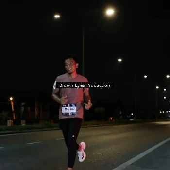 Runner Photo 7627211