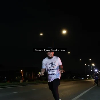 Runner Photo 7627302