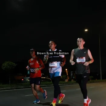 Runner Photo 7627313