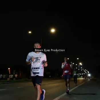 Runner Photo 7627327