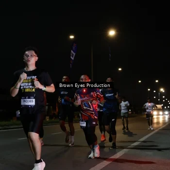 Runner Photo 7627341