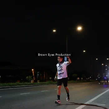 Runner Photo 7627342