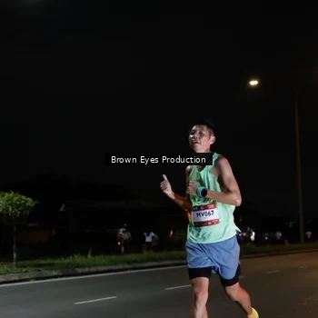 Runner Photo 7627365