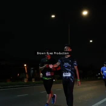 Runner Photo 7627397