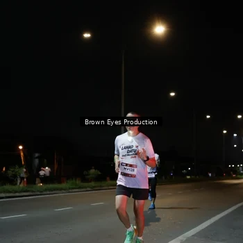 Runner Photo 7627400