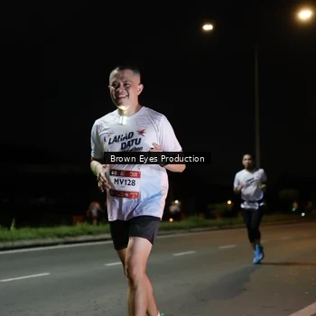 Runner Photo 7627402