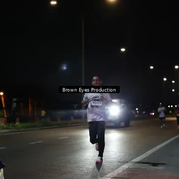 Runner Photo 7627412