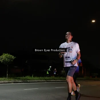 Runner Photo 7627417
