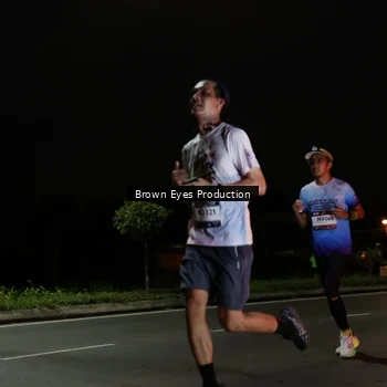 Runner Photo 7627419
