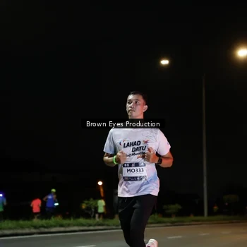 Runner Photo 7627422