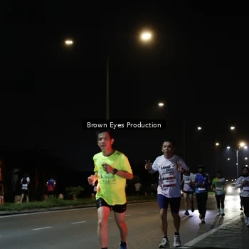 Runner Photo 7627430
