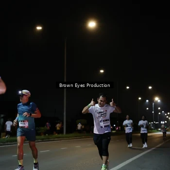 Runner Photo 7627442