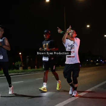 Runner Photo 7627515