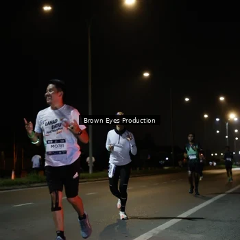 Runner Photo 7627541