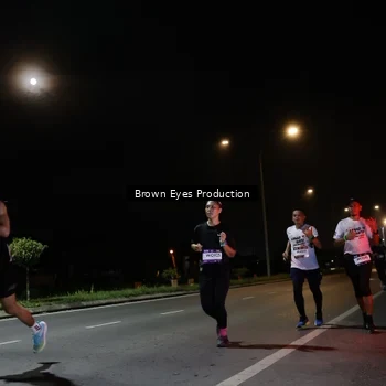 Runner Photo 7627588