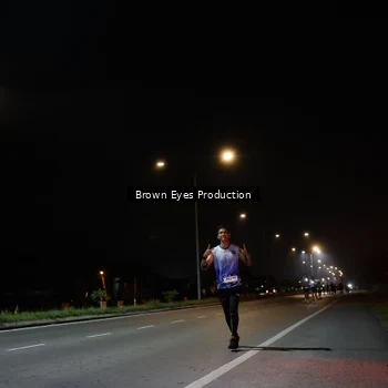 Runner Photo 7627593