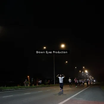 Runner Photo 7627599