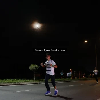 Runner Photo 7627604