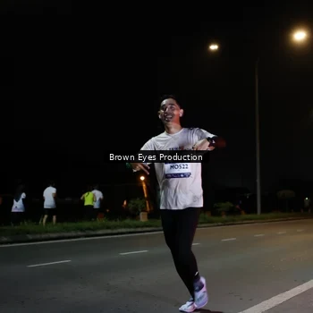 Runner Photo 7627671