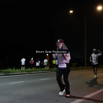 Runner Photo 7627673
