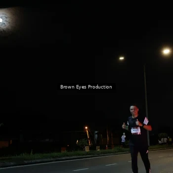 Runner Photo 7627678