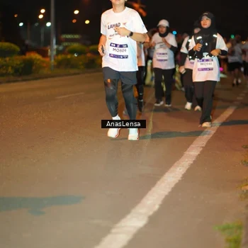 Runner Photo 7627704