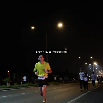 Runner Photo 7627716