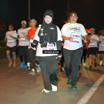 Runner Photo 7627753