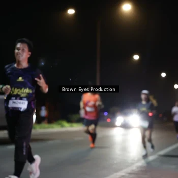 Runner Photo 7627772
