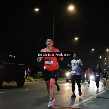 Runner Photo 7627777
