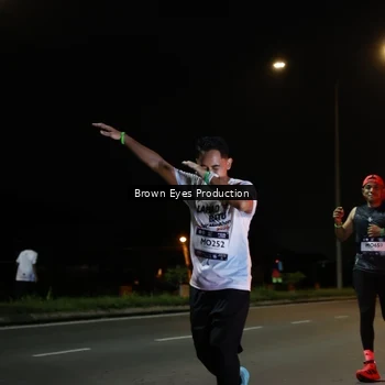 Runner Photo 7627788