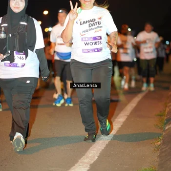Runner Photo 7627800