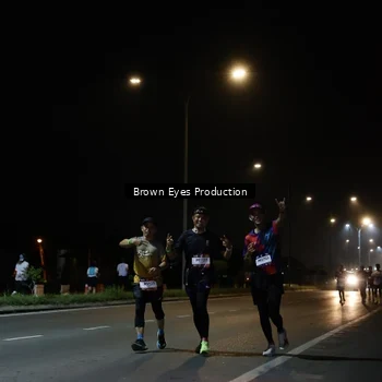 Runner Photo 7627880