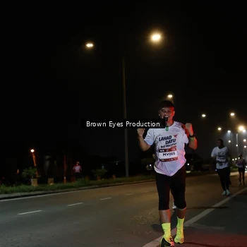 Runner Photo 7627895