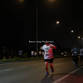 Runner Photo 7627907