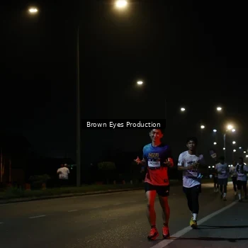 Runner Photo 7627914