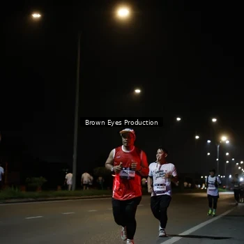 Runner Photo 7627945